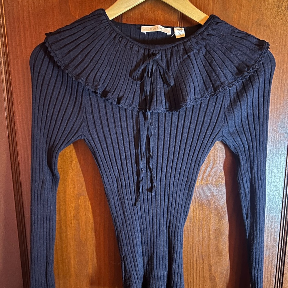 Doen, Small, Navy Blue Ribbed Long Sleeve Top